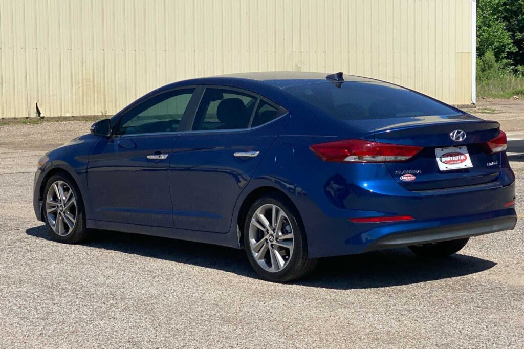 2017 Hyundai ELANTRA LIMITED