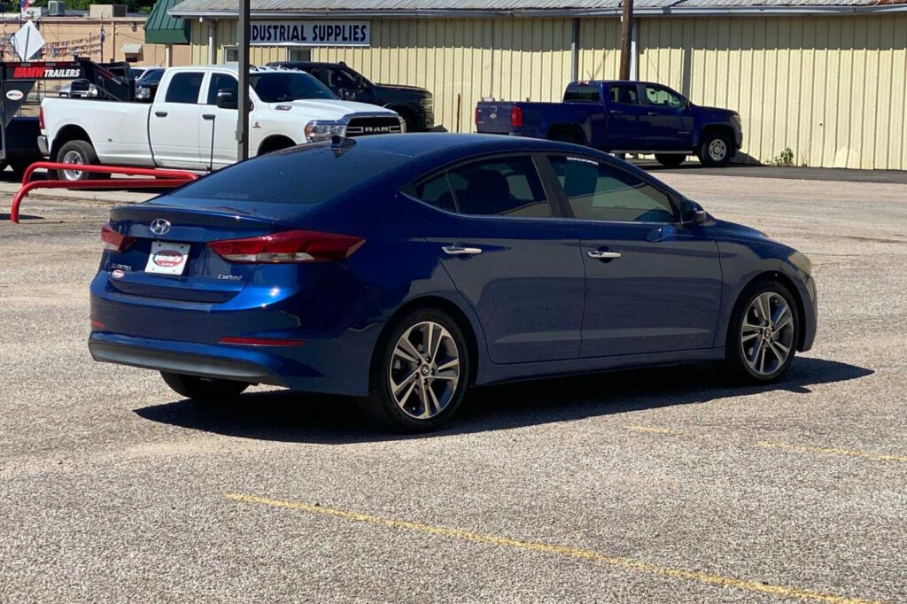2017 Hyundai ELANTRA LIMITED
