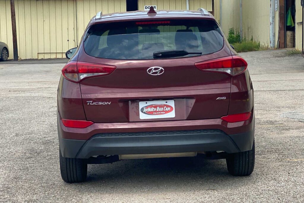 2018 Hyundai TUCSON BASE; SPORT;