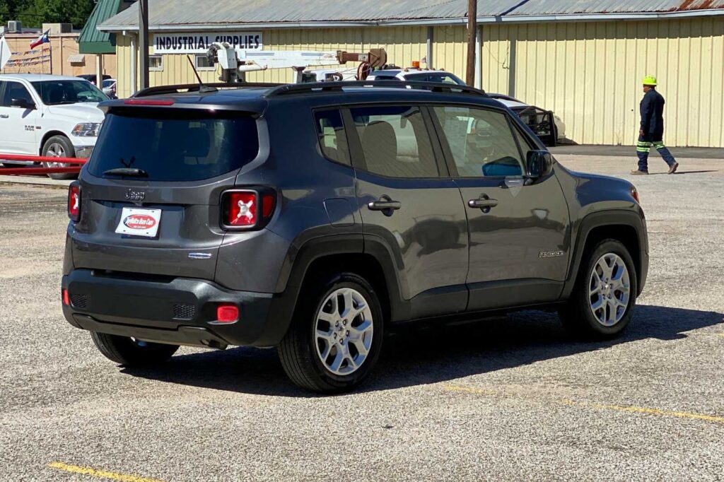 2017 Jeep RENEGADE LATITUDE