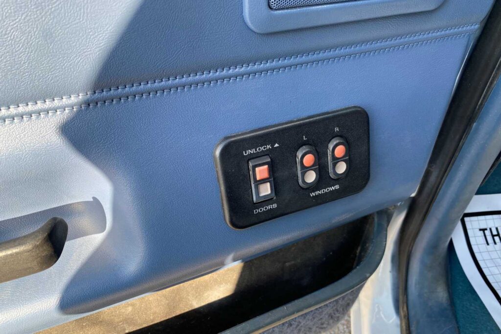 1987 Ford BRONCO BASE