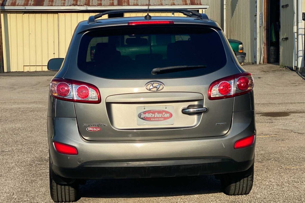 2017 Hyundai SANTA FE SPORT BASE