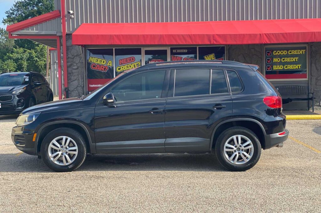 2016 Volkswagen TIGUAN S; SE; SEL; W