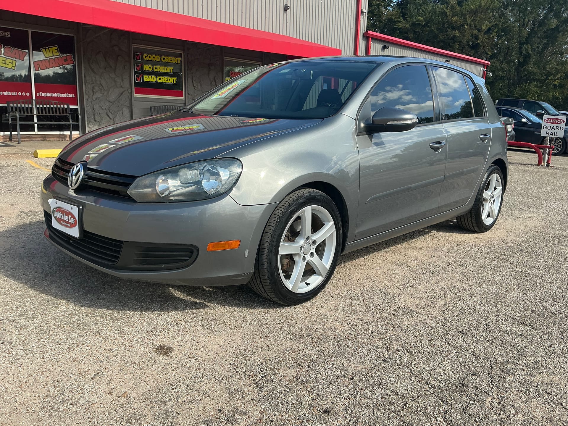 2013 Volkswagen Golf Base's photo