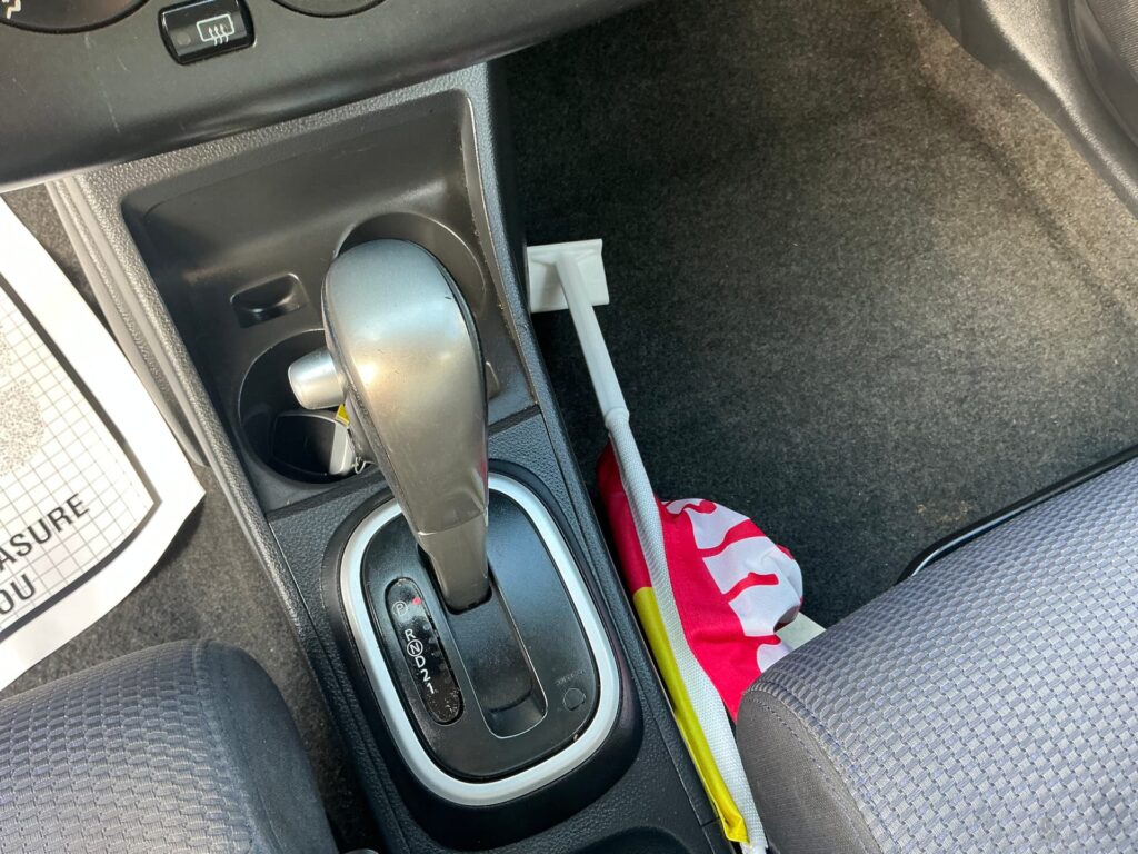 2009 NISSAN VERSA S; SL