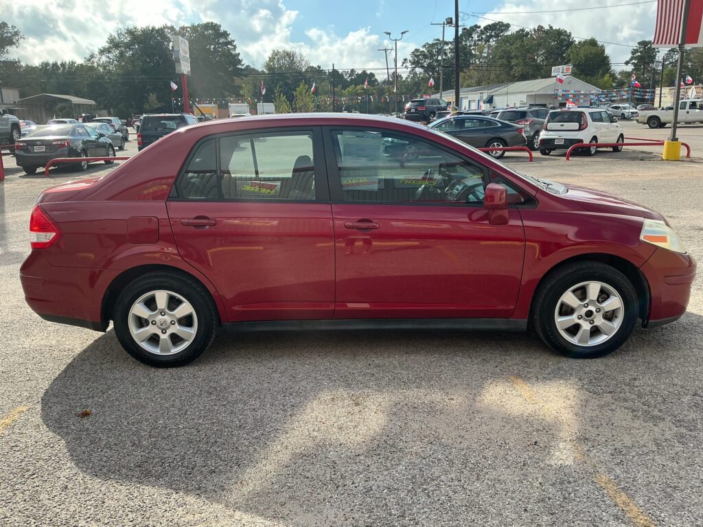 2009 NISSAN VERSA S; SL