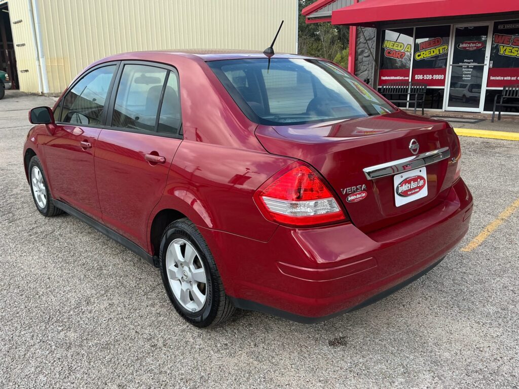 2009 NISSAN VERSA S; SL
