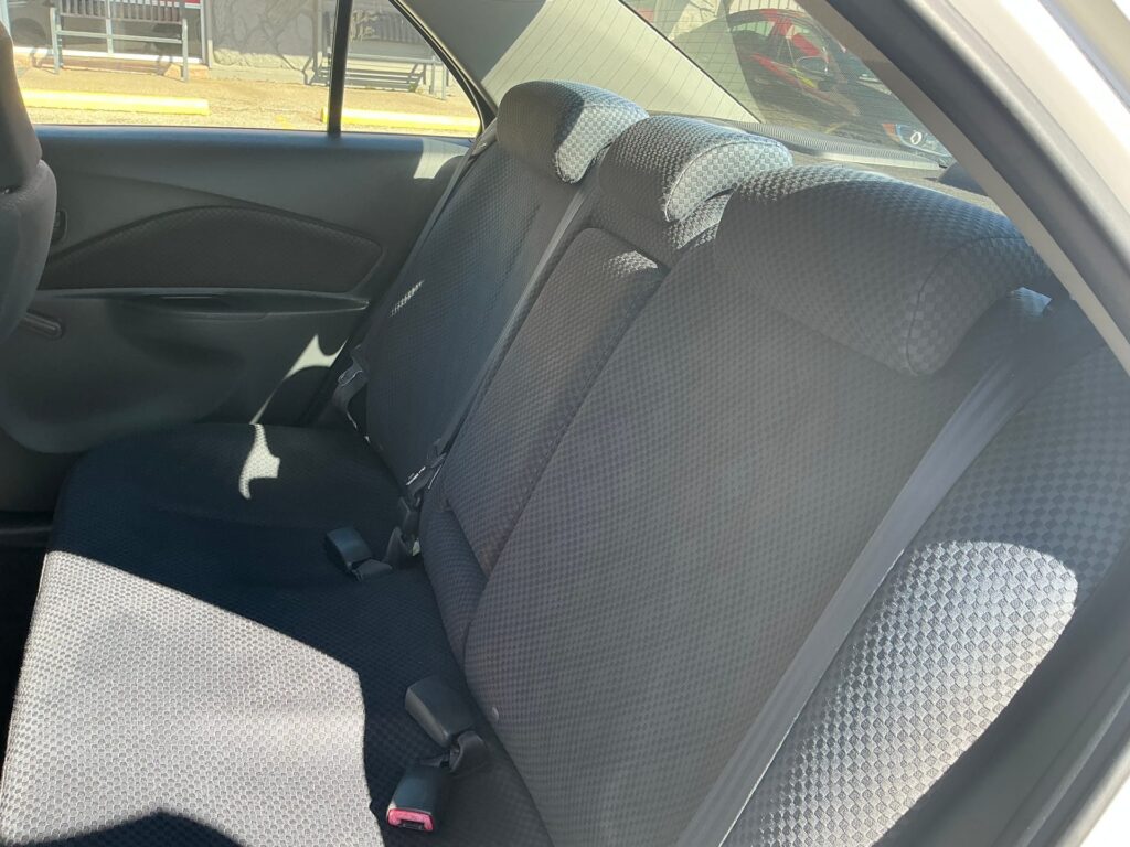 2008 TOYOTA YARIS BASE; S