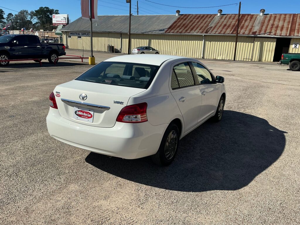 2008 TOYOTA YARIS BASE; S