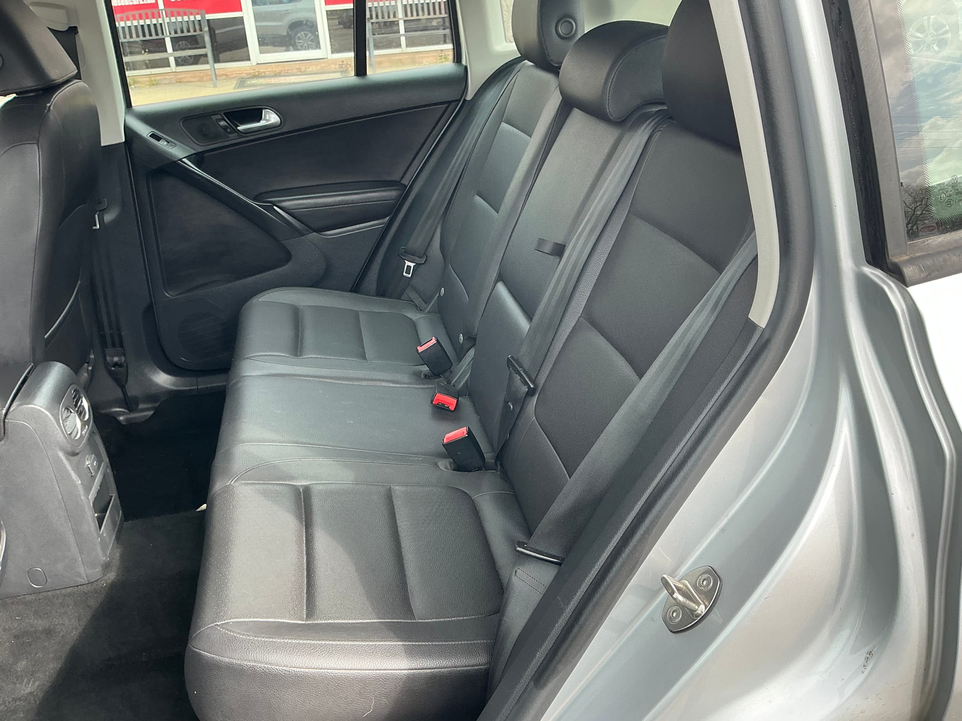 2017 Volkswagen Tiguan S - Photo 12