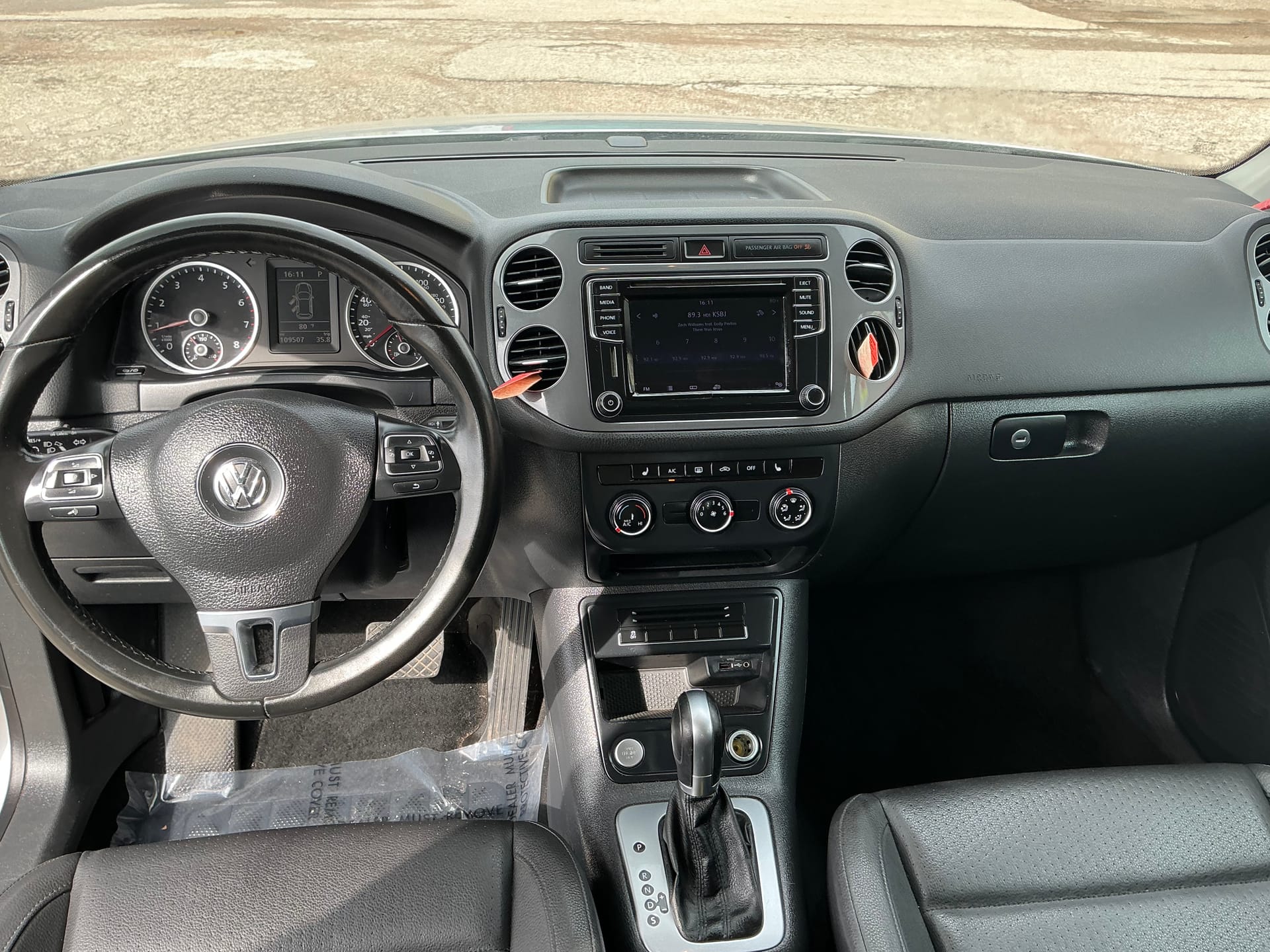 2017 Volkswagen Tiguan S - Photo 13