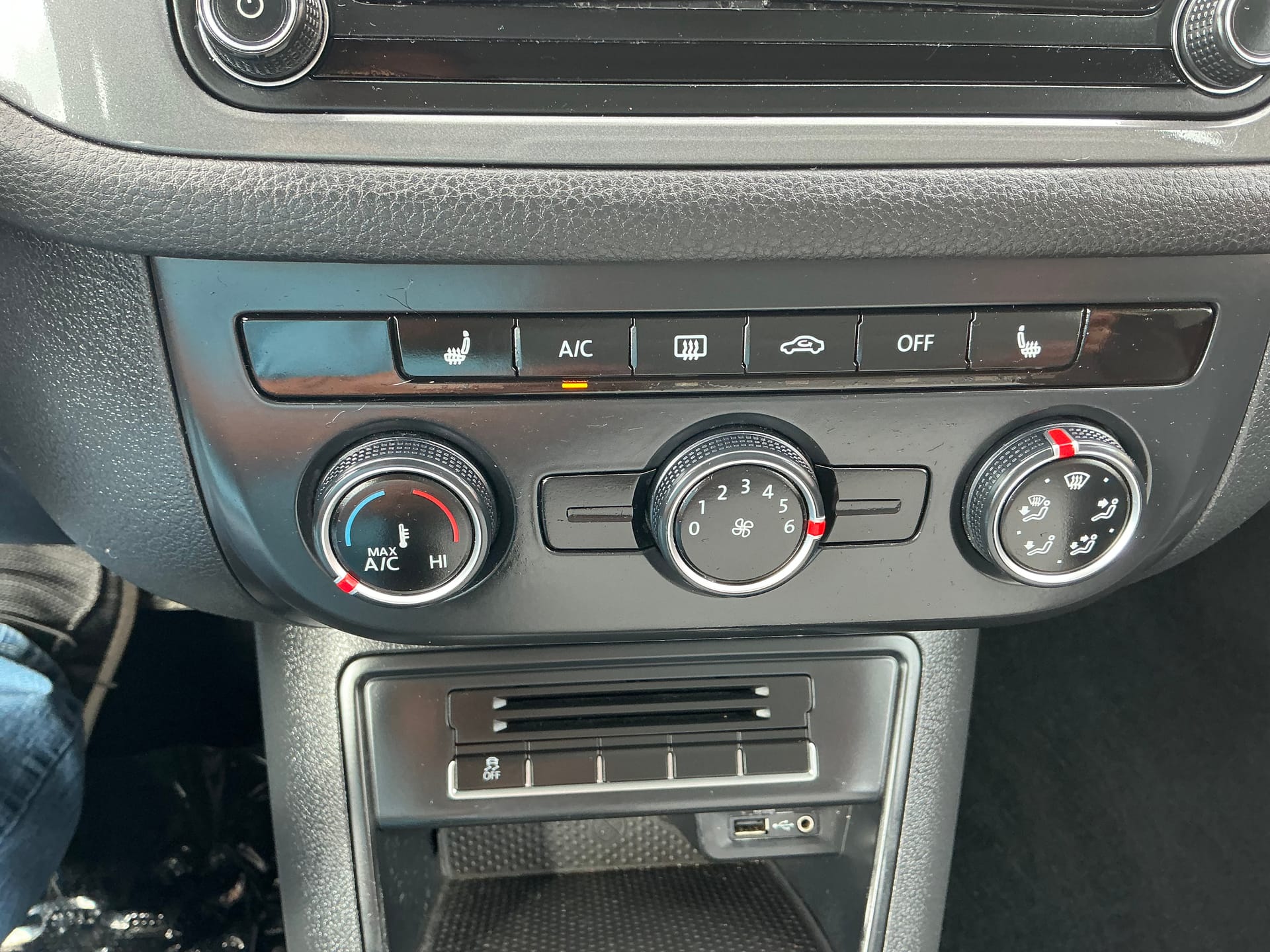 2017 Volkswagen Tiguan S - Photo 16