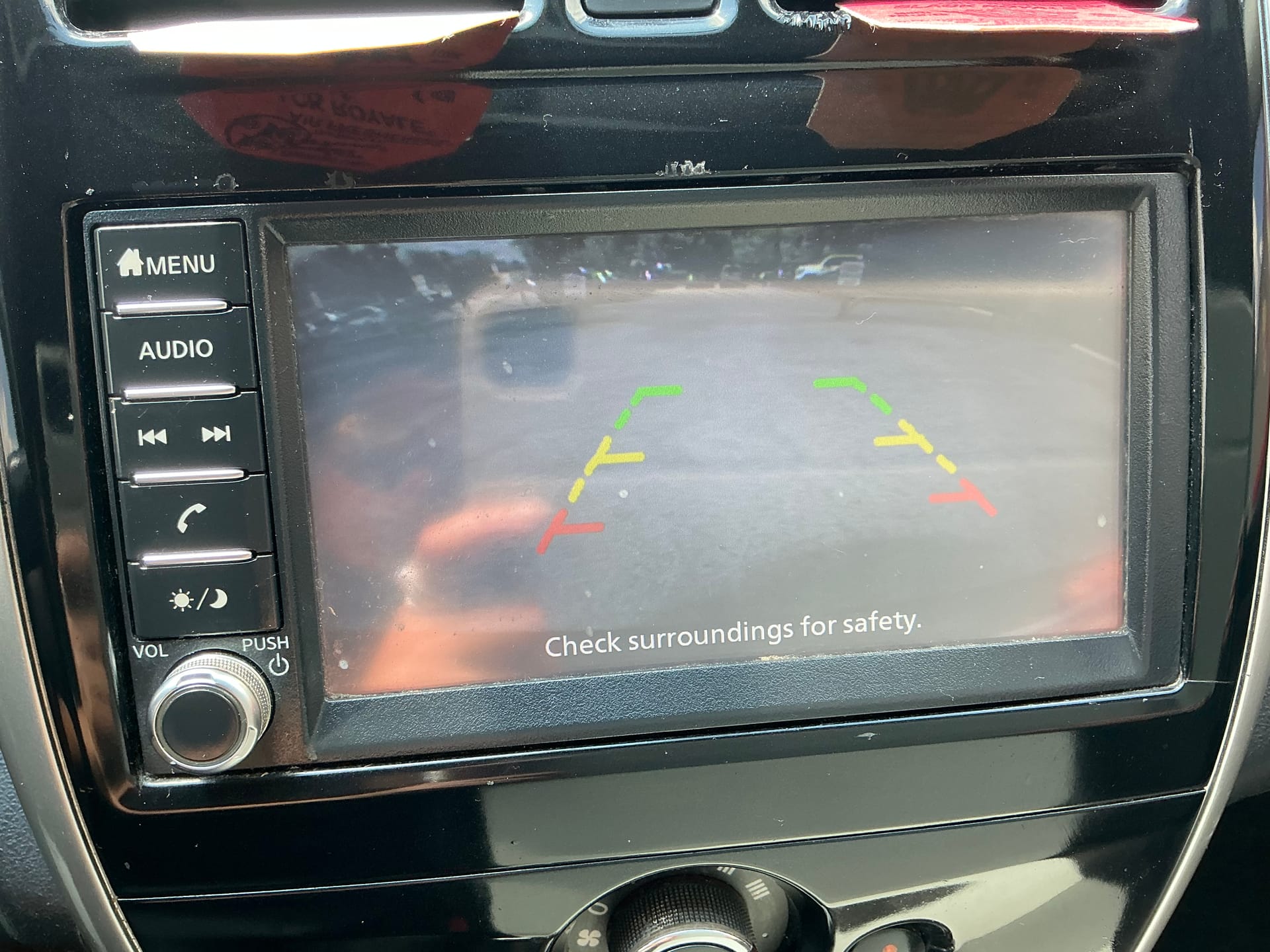 2018 Nissan Versa Sedan SV - Photo 16