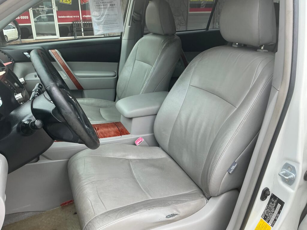 2008 TOYOTA HIGHLANDER BASE; LIM