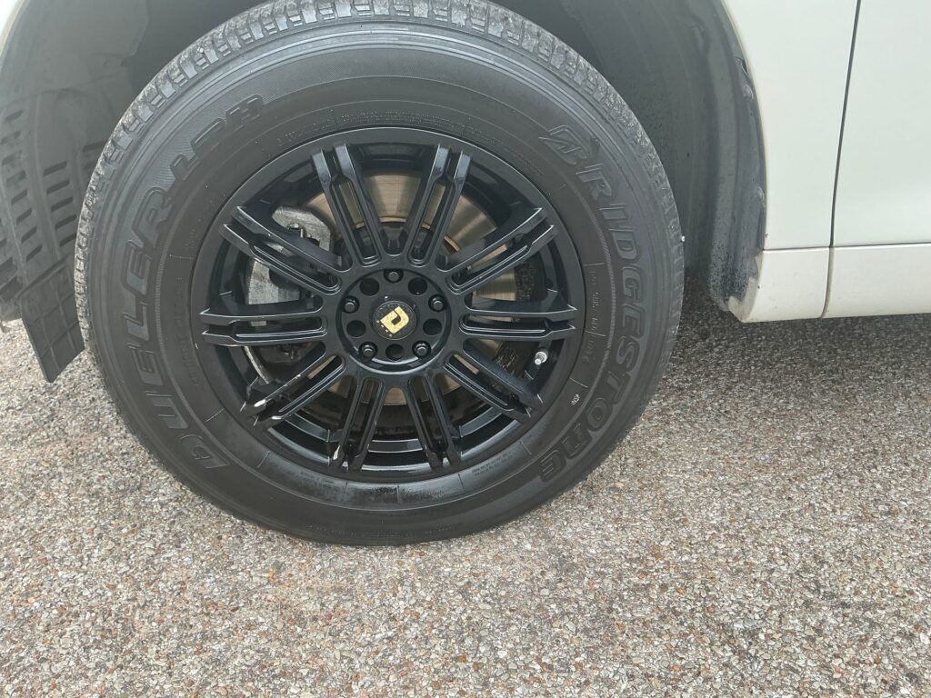 2008 TOYOTA HIGHLANDER BASE; LIM