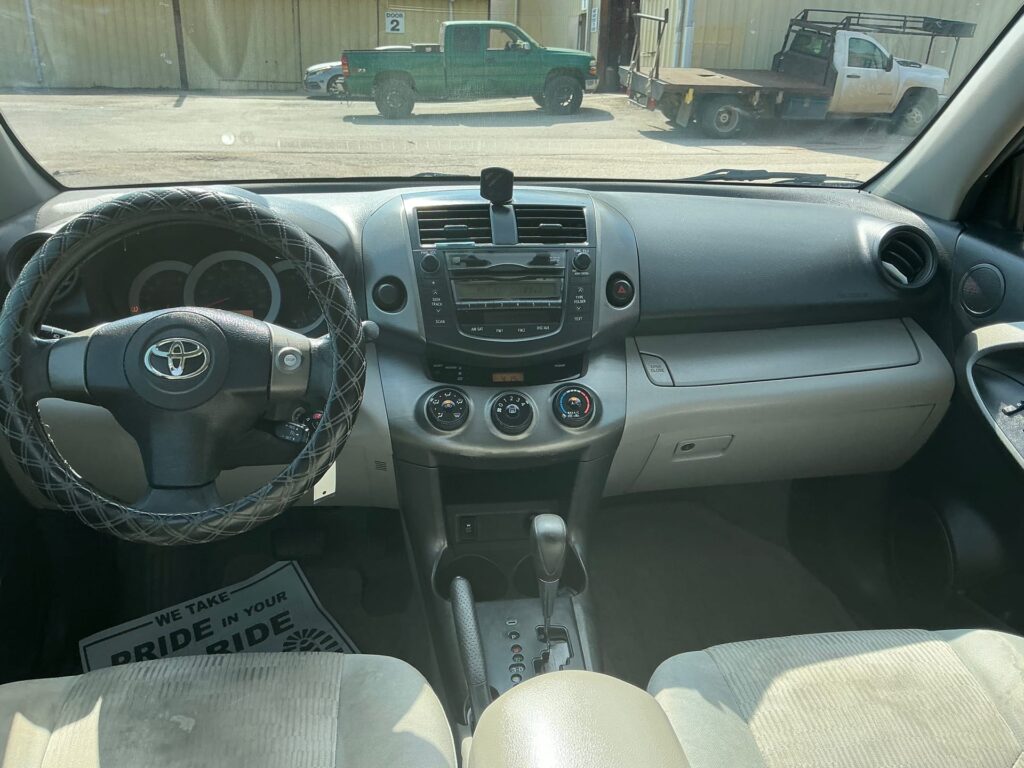 2011 TOYOTA RAV4