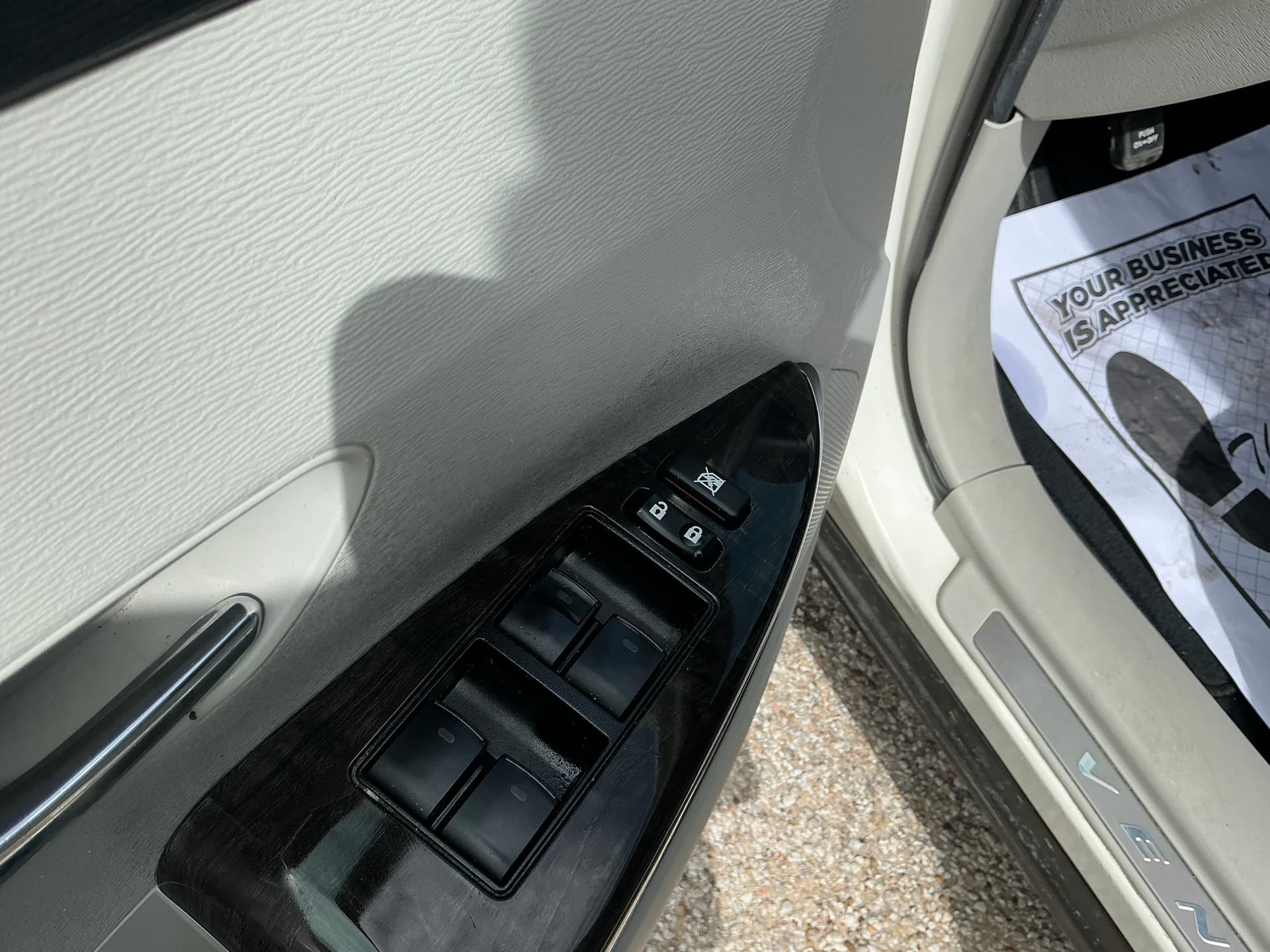 2015 Toyota Venza LE - Photo 11