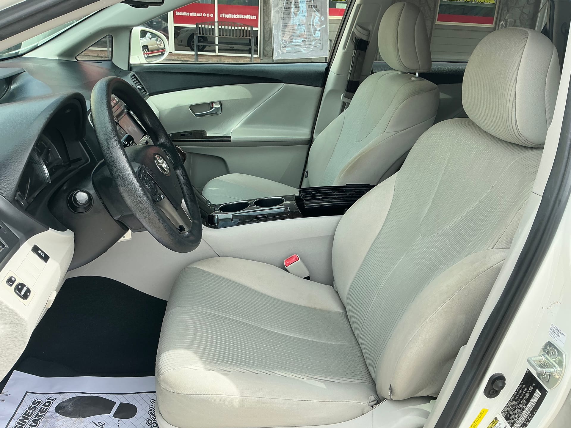 2015 Toyota Venza LE - Photo 12