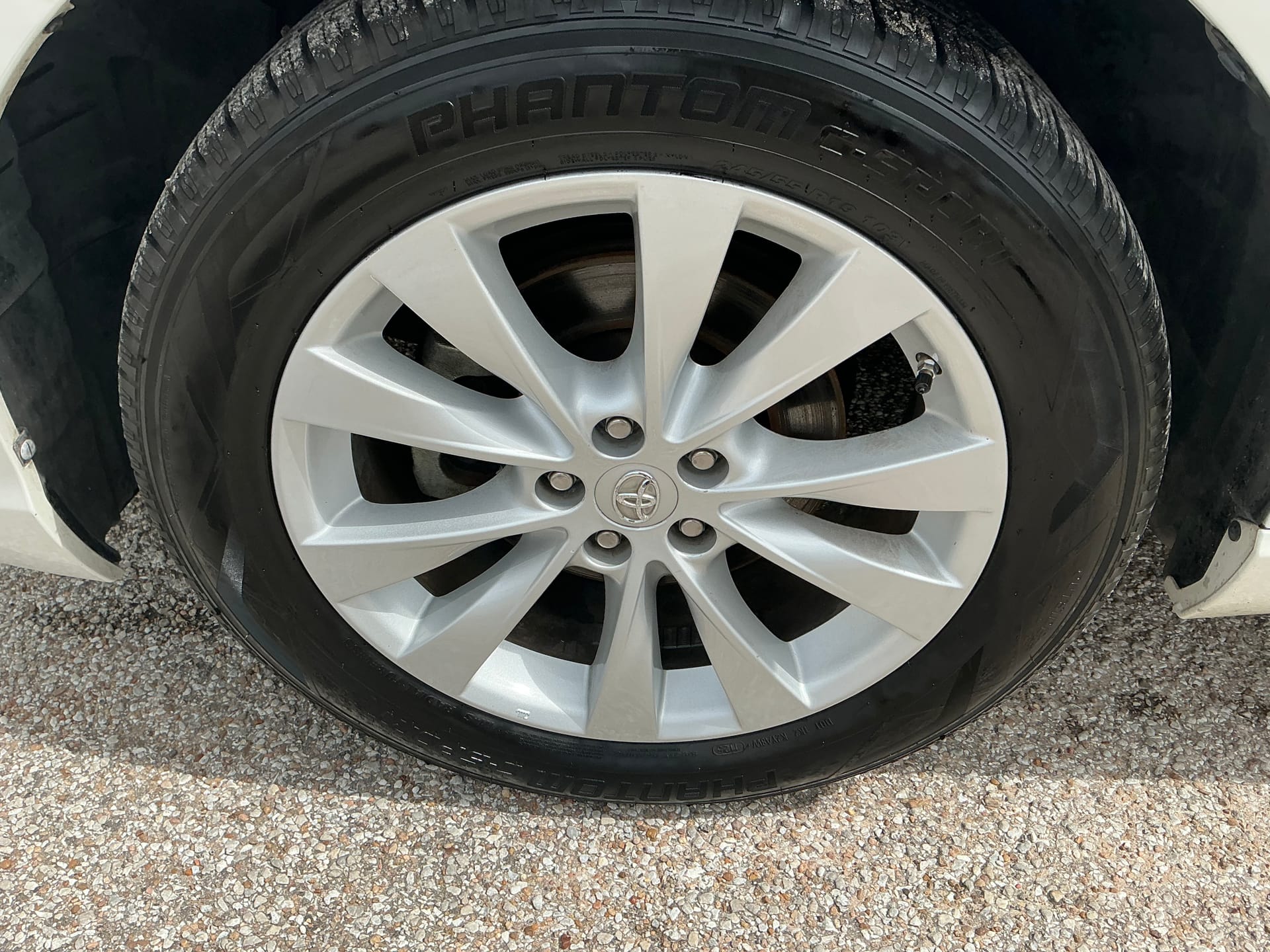 2015 Toyota Venza LE - Photo 10