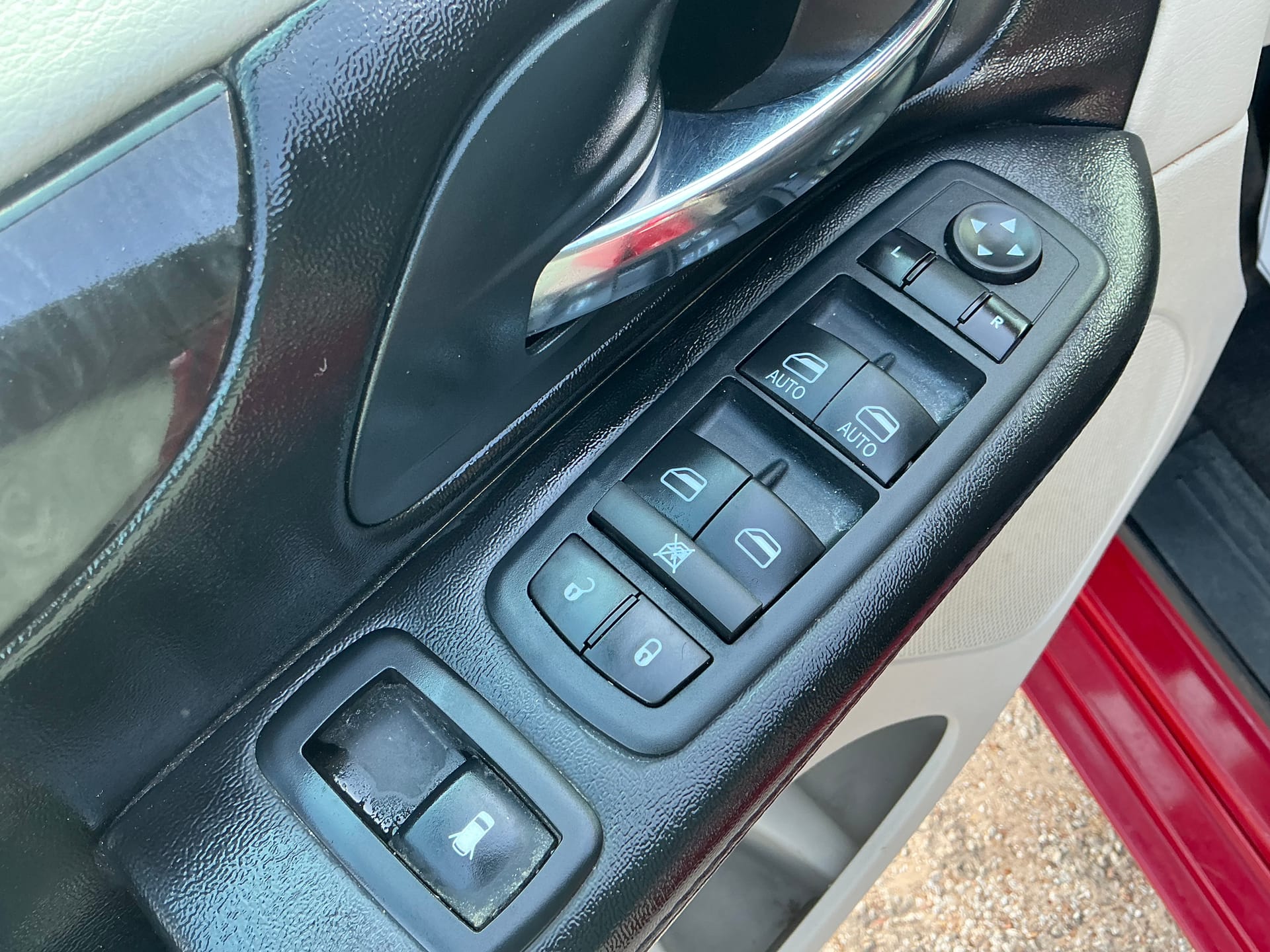 2013 Dodge Grand Caravan SXT - Photo 11