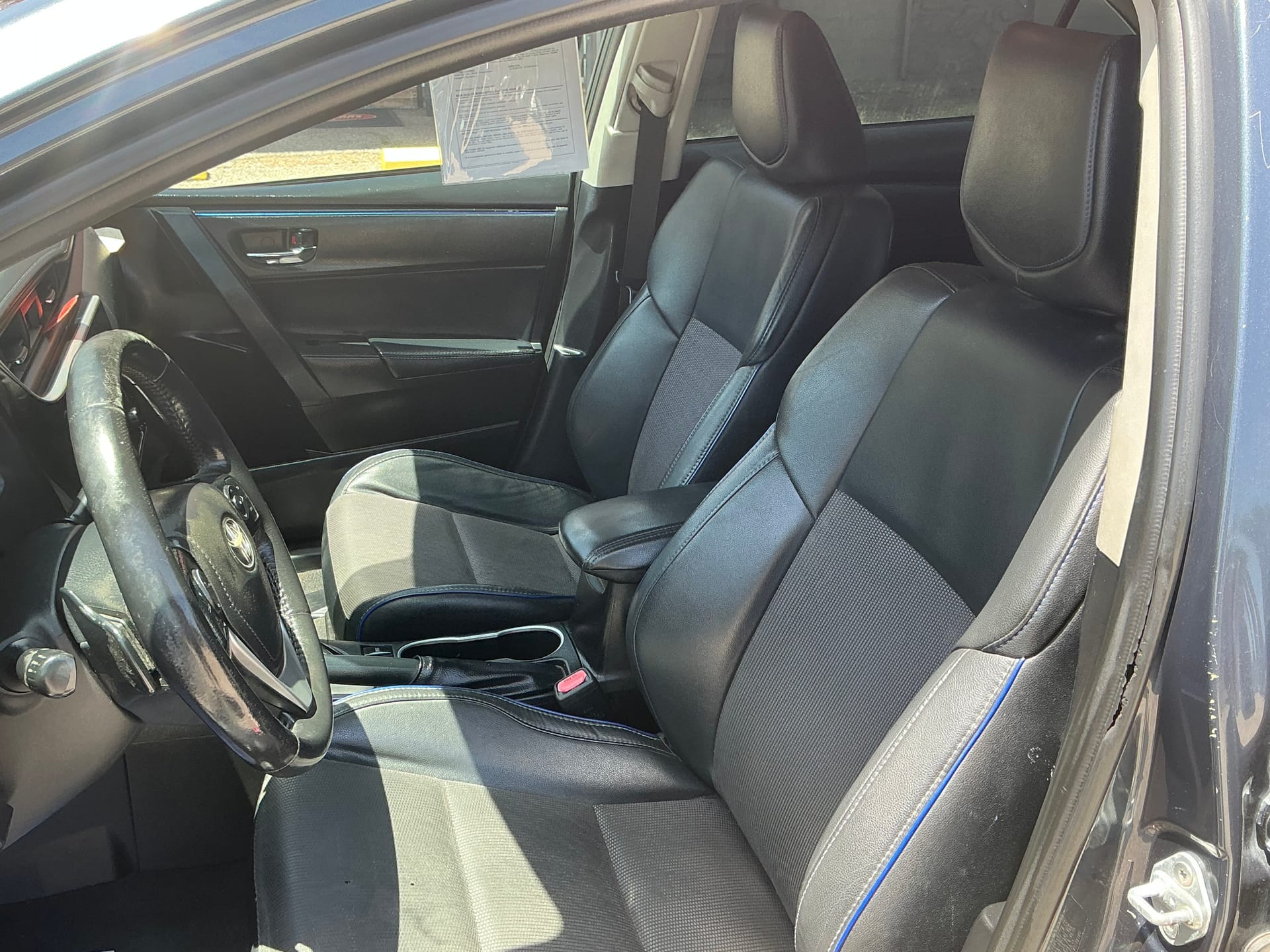 2017 Toyota Corolla SE - Photo 12