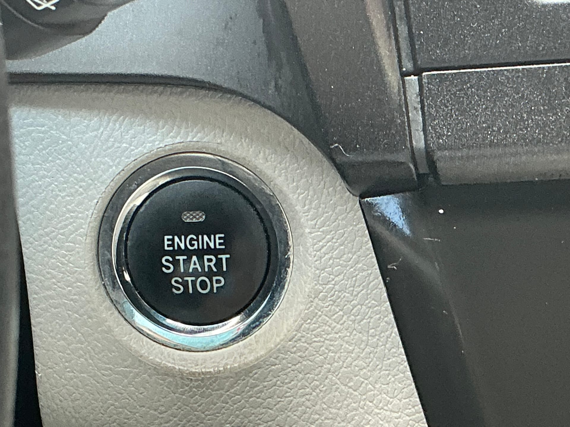 2016 Toyota Sienna XLE - Photo 23